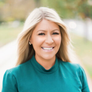 GWVC-Headshots-Lindsay-IMG1 GWVC-Headshots-Lindsay-IMG1